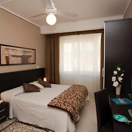 Nuovo Al Mare Отель Алассио