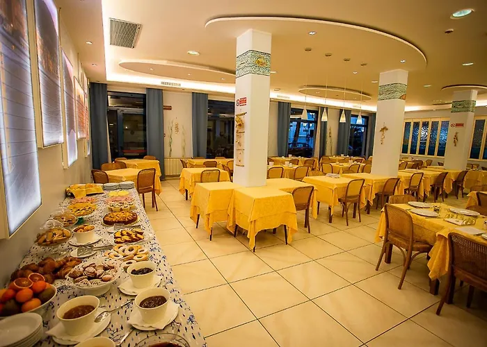Hotel Nuovo Al Mare 3*