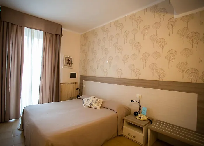 Отель Nuovo Al Mare Алассио