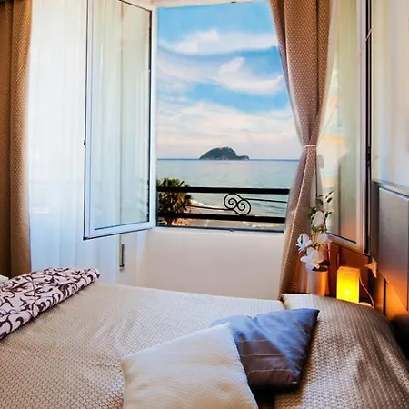 Nuovo Al Mare ホテル 3*