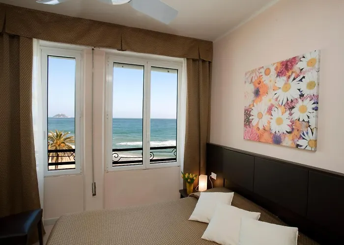 호텔 Nuovo Al Mare 3*
